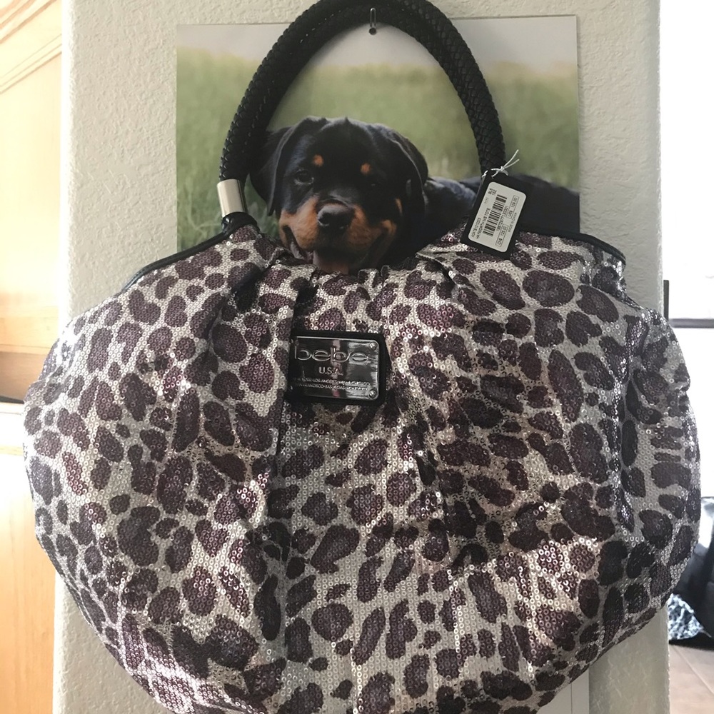 NWT BEBE LEOPARD SEQUENCE BAG!!